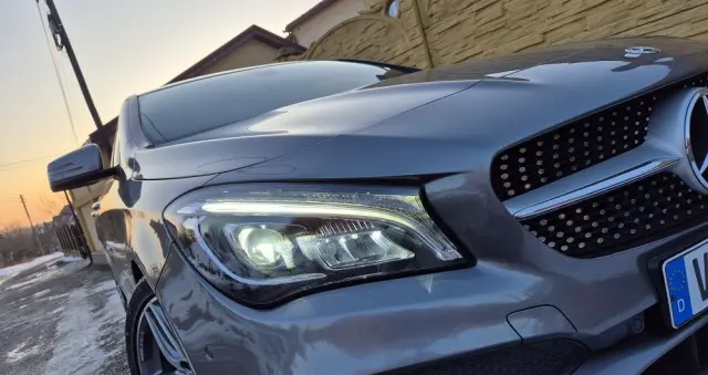 MERCEDES-BENZ CLA 180 7G-DCT AMG Line