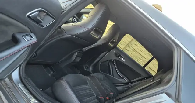 MERCEDES-BENZ CLA 180 7G-DCT AMG Line