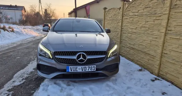 MERCEDES-BENZ CLA 180 7G-DCT AMG Line