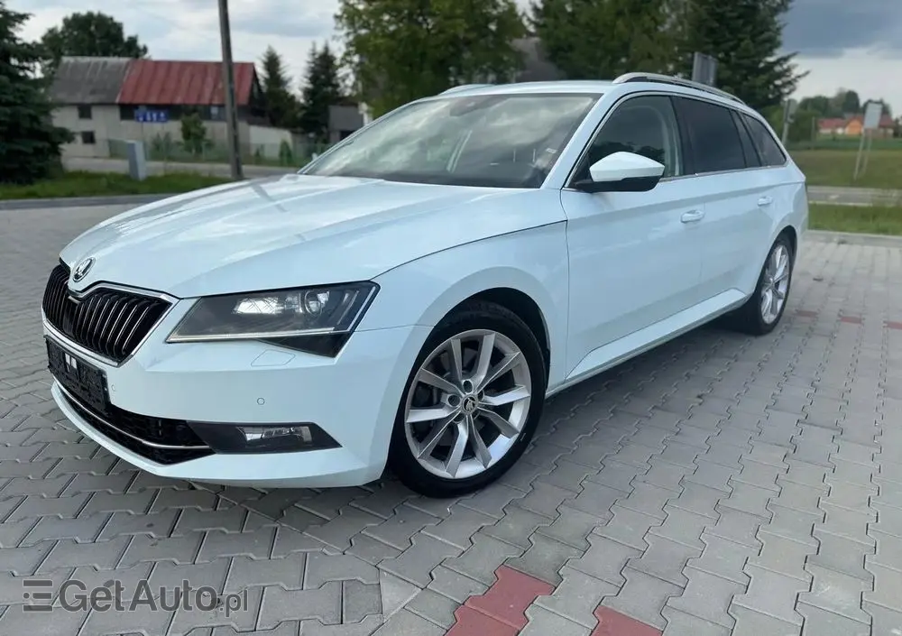 SKODA Superb 2.0 TSI 4x4 Sportline DSG