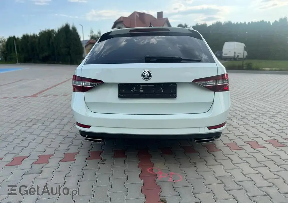 SKODA Superb 2.0 TSI 4x4 Sportline DSG