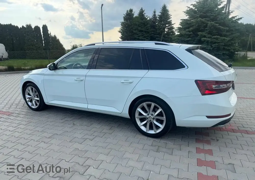 SKODA Superb 2.0 TSI 4x4 Sportline DSG