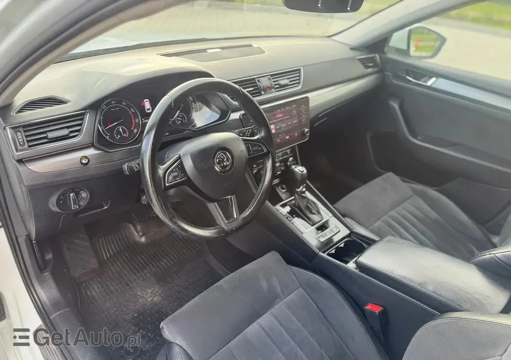 SKODA Superb 2.0 TSI 4x4 Sportline DSG