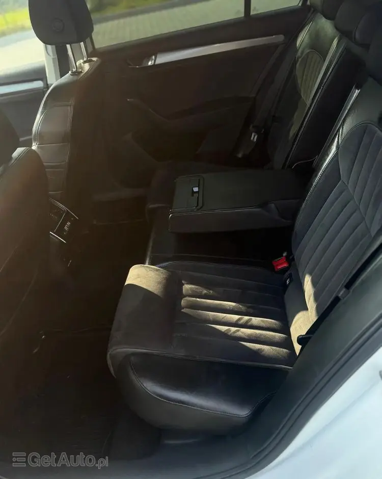 SKODA Superb 2.0 TSI 4x4 Sportline DSG