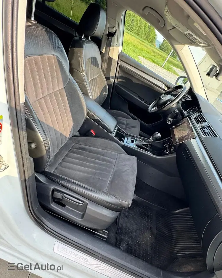 SKODA Superb 2.0 TSI 4x4 Sportline DSG