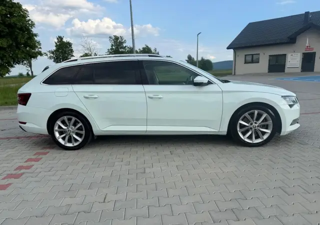 SKODA Superb 2.0 TSI 4x4 Sportline DSG