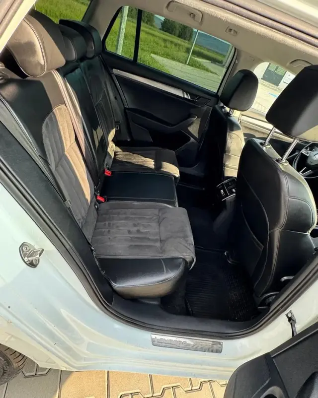 SKODA Superb 2.0 TSI 4x4 Sportline DSG