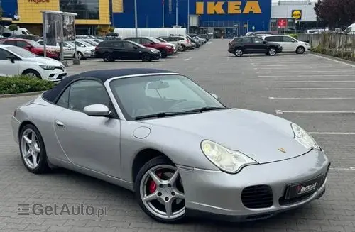 PORSCHE 911 Carrera 