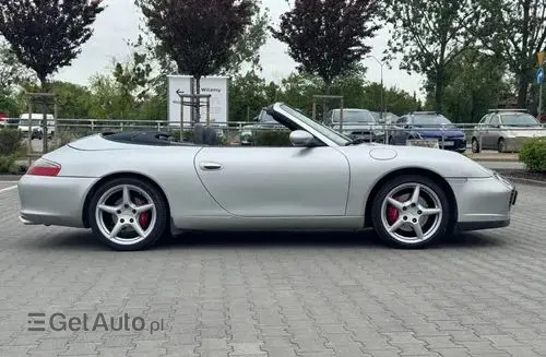 PORSCHE 911 Carrera 
