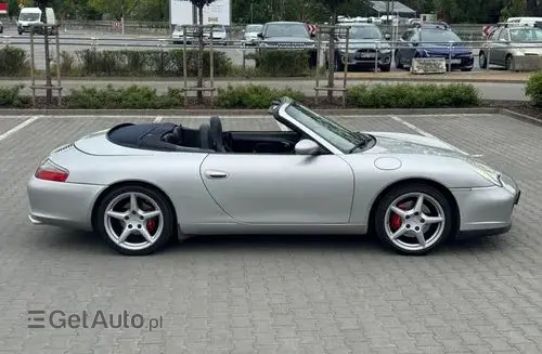 PORSCHE 911 Carrera 