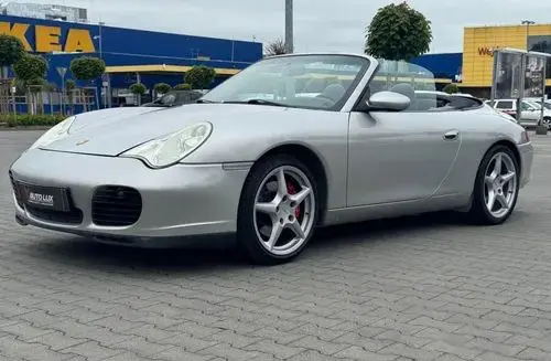 PORSCHE 911 Carrera 