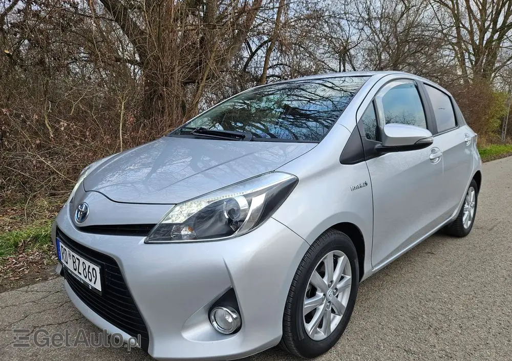 TOYOTA Yaris 1.5 VVT-i Edition 2014