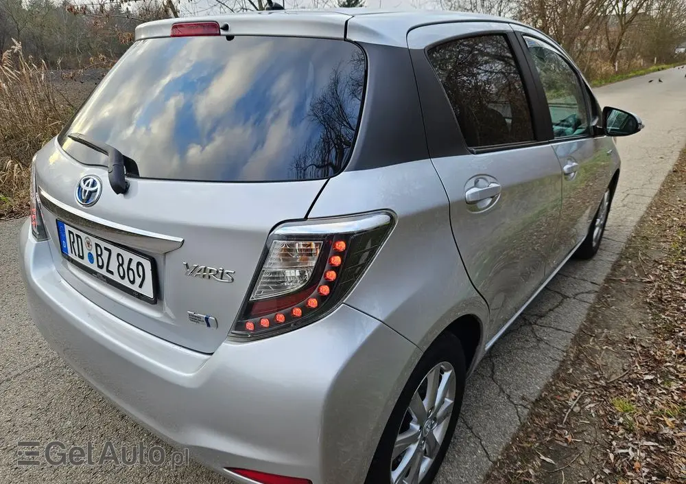 TOYOTA Yaris 1.5 VVT-i Edition 2014
