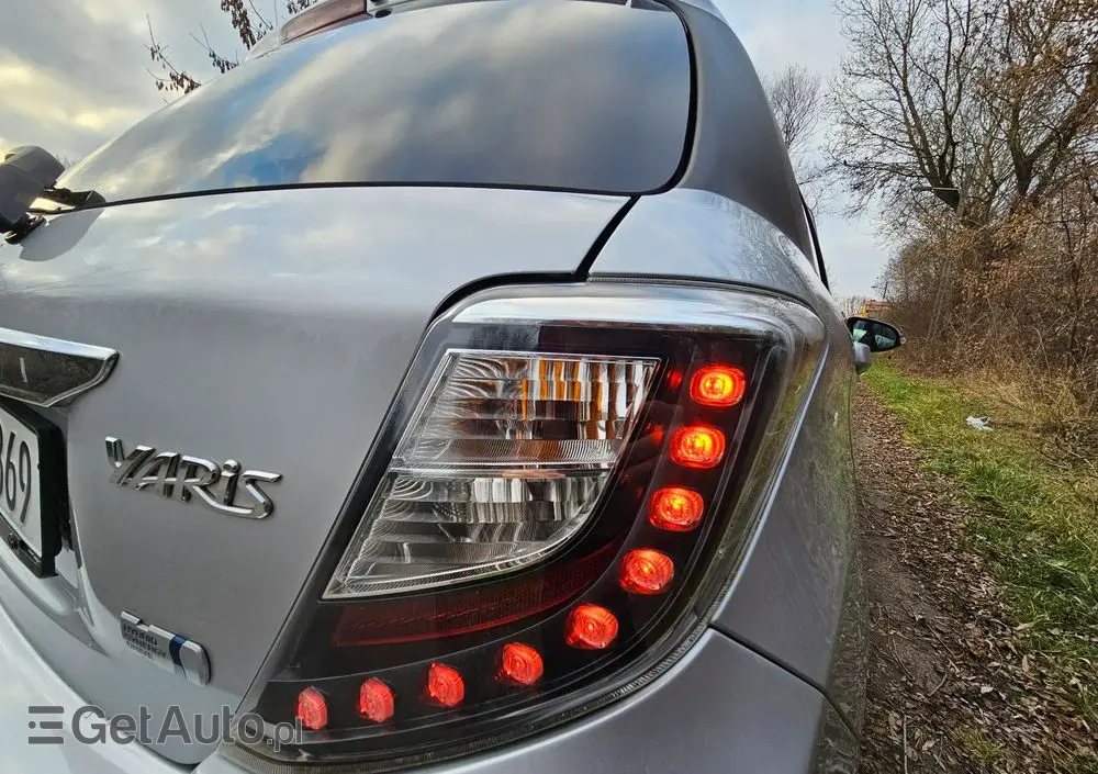 TOYOTA Yaris 1.5 VVT-i Edition 2014