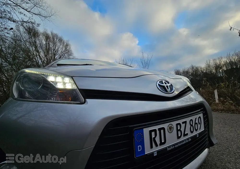 TOYOTA Yaris 1.5 VVT-i Edition 2014