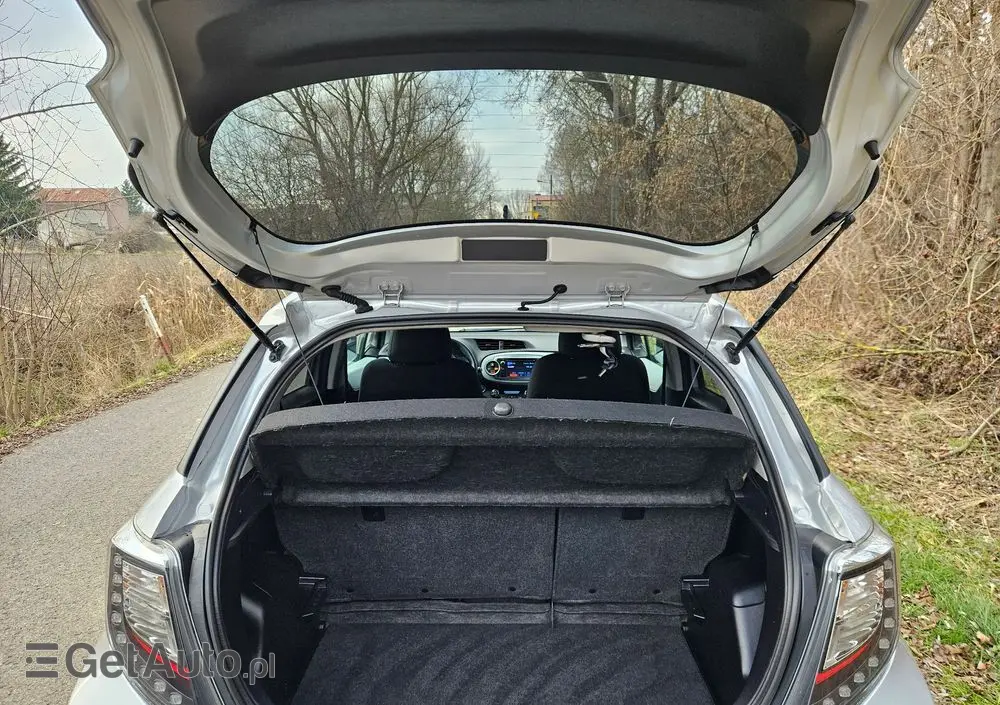 TOYOTA Yaris 1.5 VVT-i Edition 2014