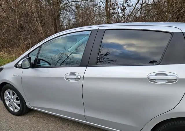 TOYOTA Yaris 1.5 VVT-i Edition 2014