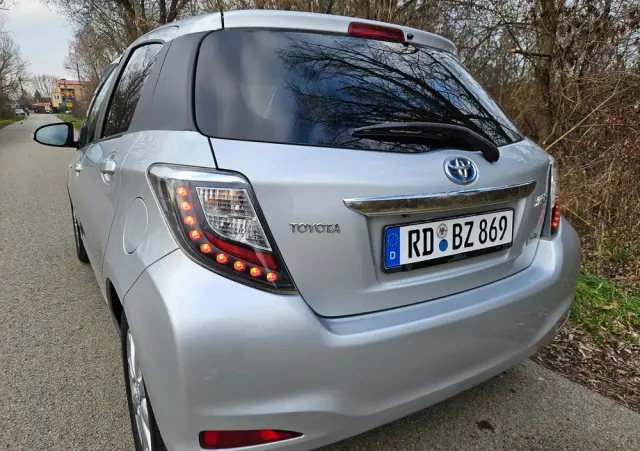 TOYOTA Yaris 1.5 VVT-i Edition 2014