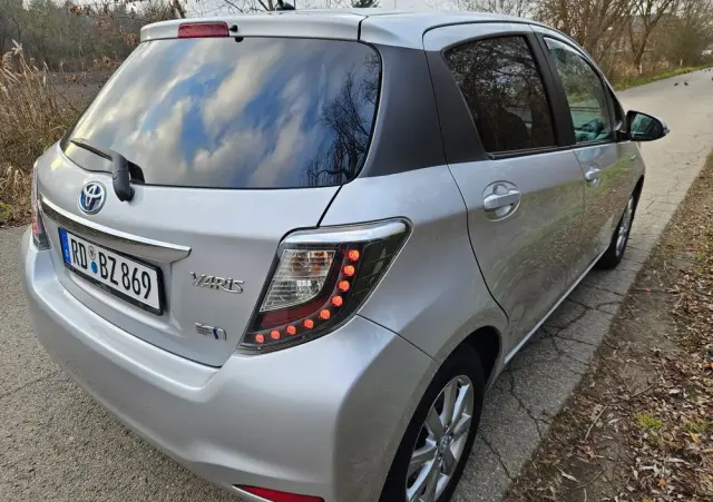 TOYOTA Yaris 1.5 VVT-i Edition 2014