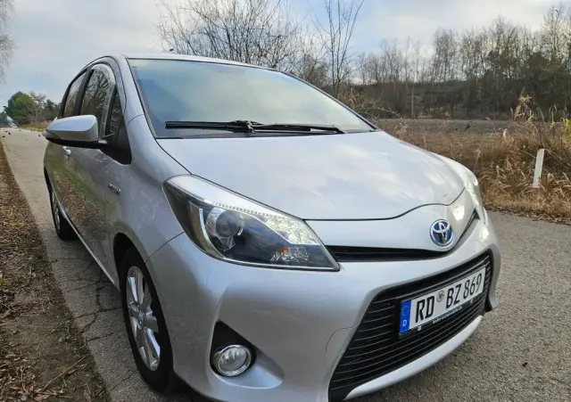 TOYOTA Yaris 1.5 VVT-i Edition 2014