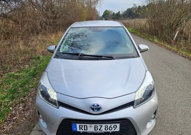 TOYOTA Yaris 1.5 VVT-i Edition 2014
