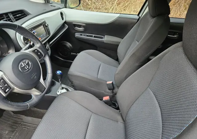 TOYOTA Yaris 1.5 VVT-i Edition 2014