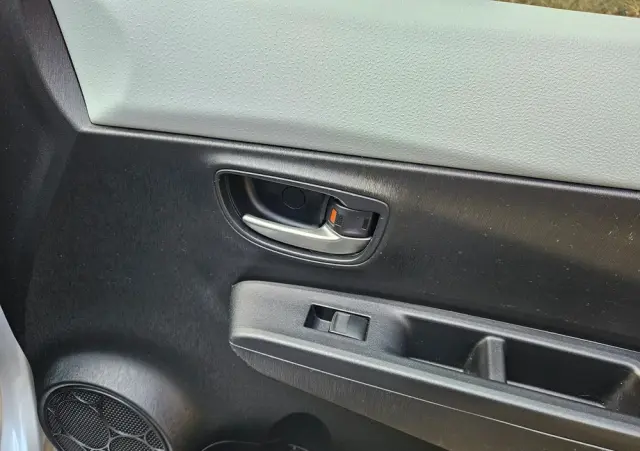 TOYOTA Yaris 1.5 VVT-i Edition 2014