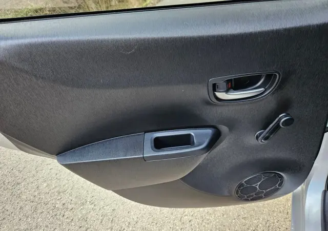 TOYOTA Yaris 1.5 VVT-i Edition 2014