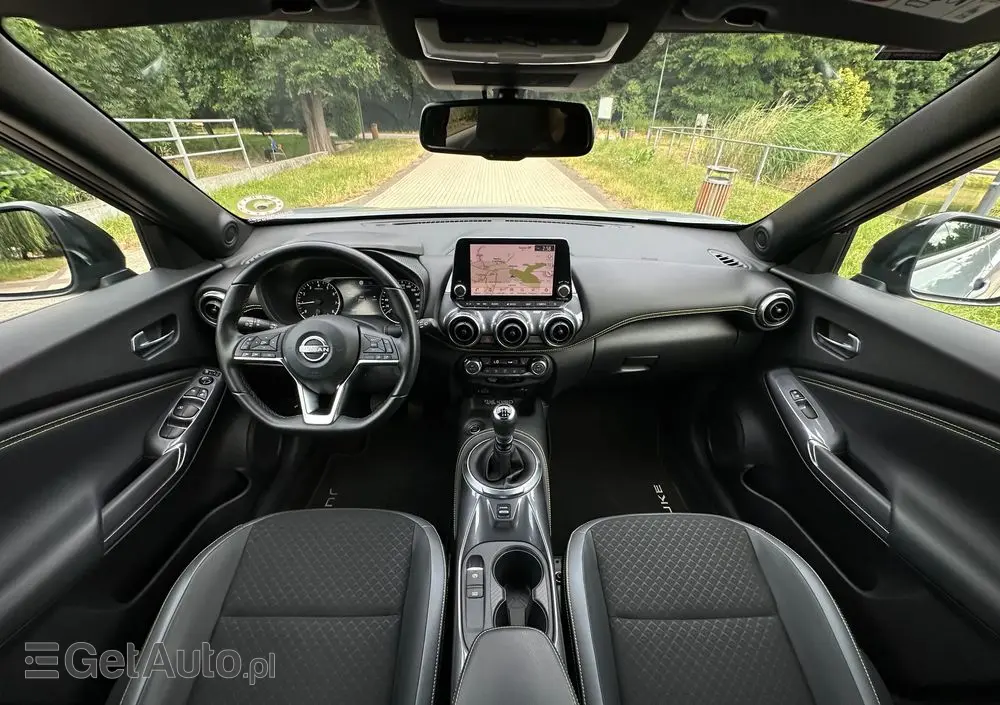 NISSAN Juke 1.0 DIG-T Kiiro