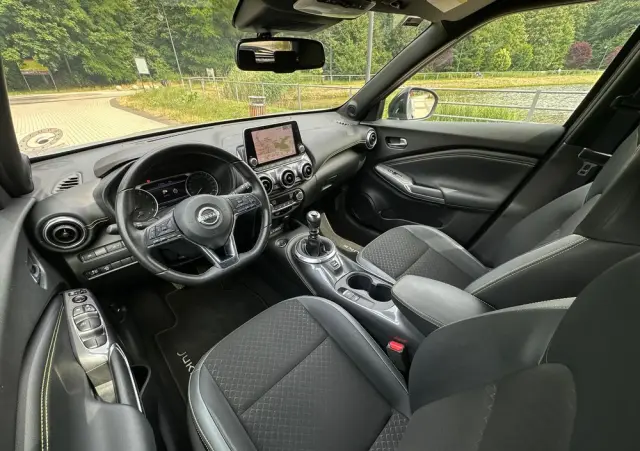 NISSAN Juke 1.0 DIG-T Kiiro