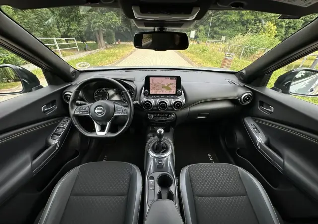 NISSAN Juke 1.0 DIG-T Kiiro