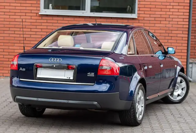 AUDI A6 Limousine 