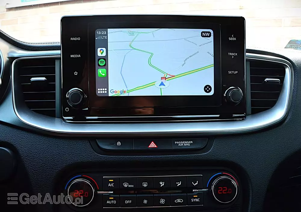 KIA Ceed 1.4 T-GDI M DCT