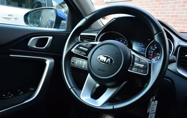 KIA Ceed 1.4 T-GDI M DCT