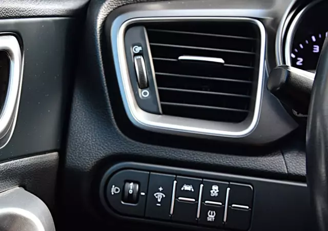 KIA Ceed 1.4 T-GDI M DCT