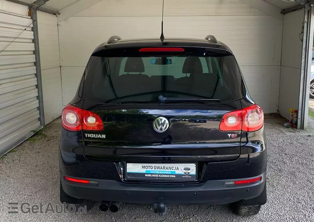 VOLKSWAGEN Tiguan 1.4 TSI BlueMotion Technology Trend & Fun