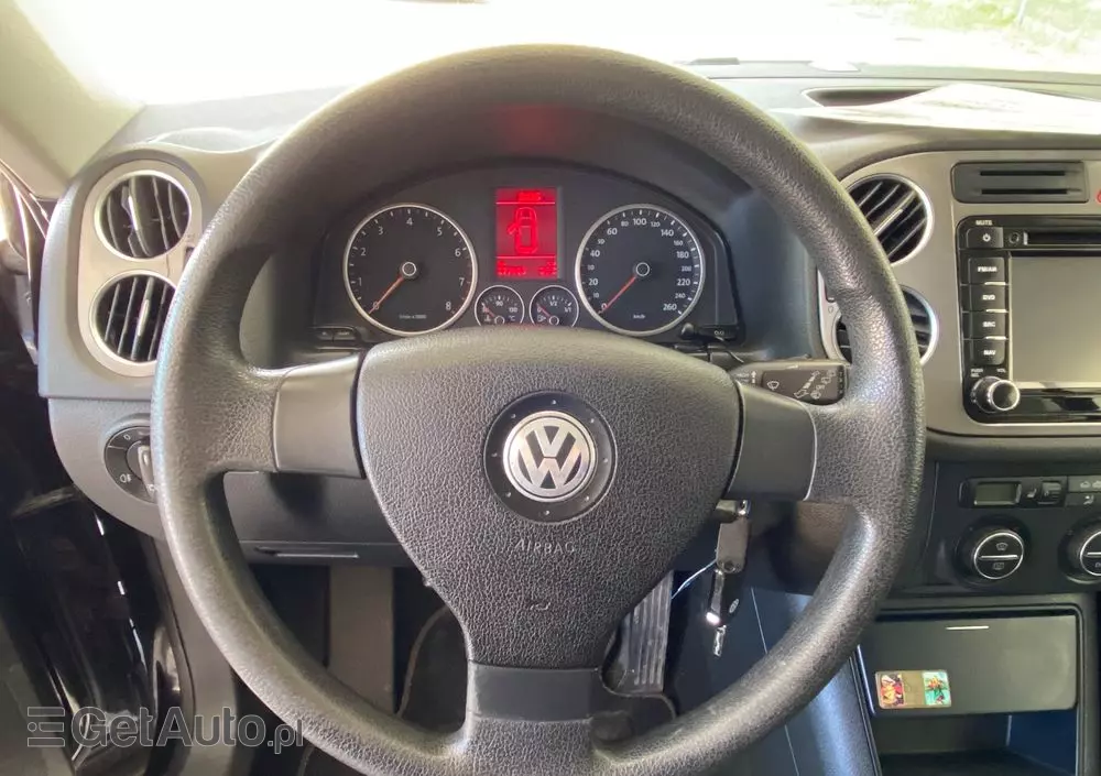 VOLKSWAGEN Tiguan 1.4 TSI BlueMotion Technology Trend & Fun