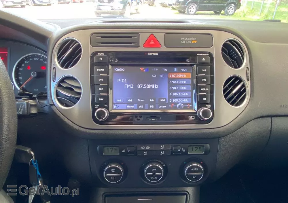 VOLKSWAGEN Tiguan 1.4 TSI BlueMotion Technology Trend & Fun