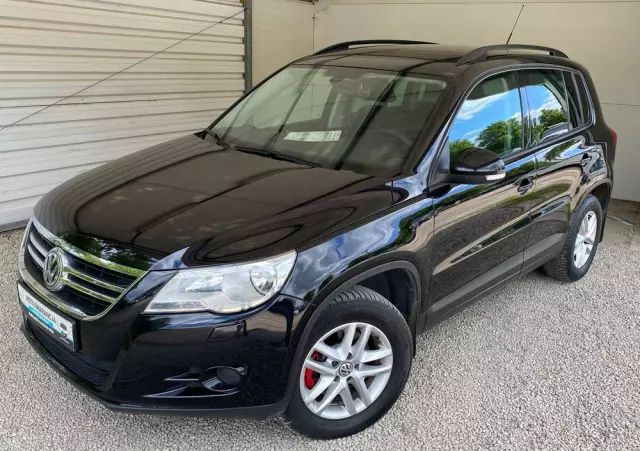 VOLKSWAGEN Tiguan 1.4 TSI BlueMotion Technology Trend & Fun