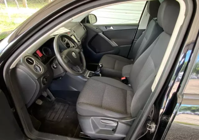 VOLKSWAGEN Tiguan 1.4 TSI BlueMotion Technology Trend & Fun