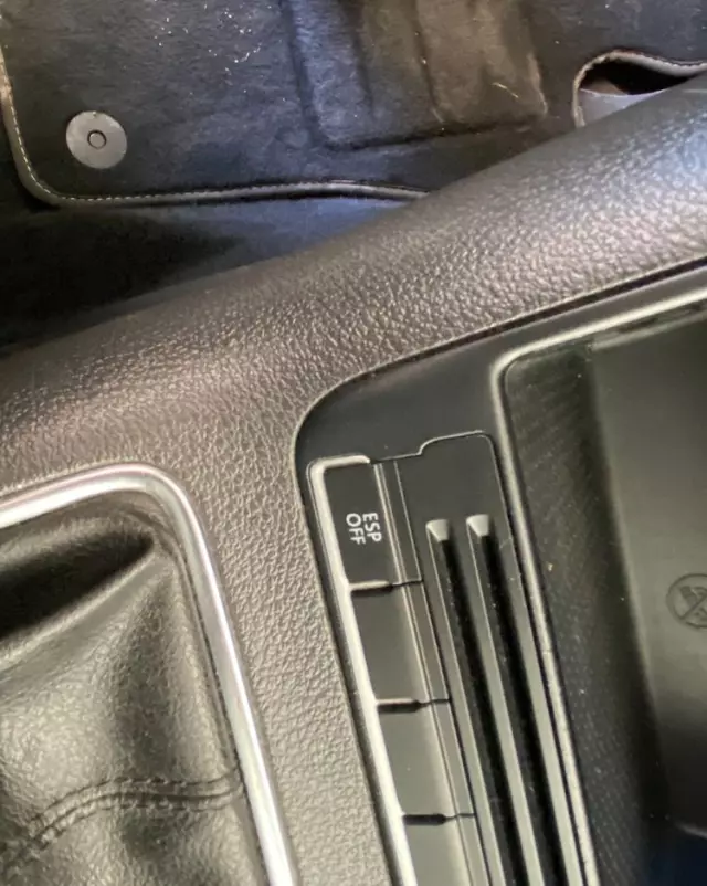 VOLKSWAGEN Tiguan 1.4 TSI BlueMotion Technology Trend & Fun