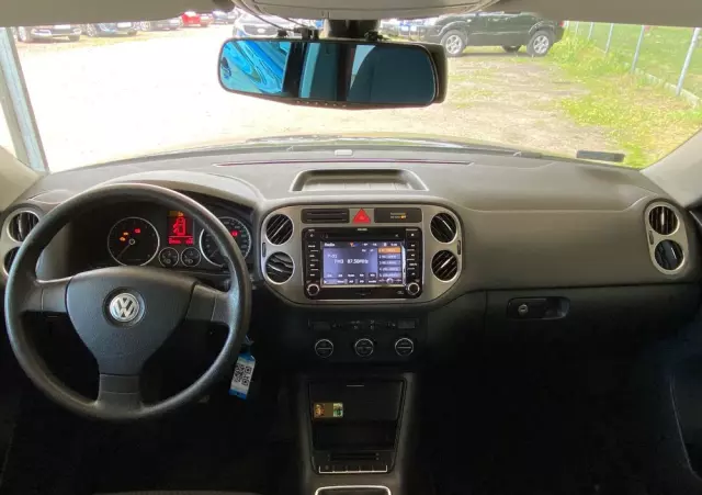 VOLKSWAGEN Tiguan 1.4 TSI BlueMotion Technology Trend & Fun