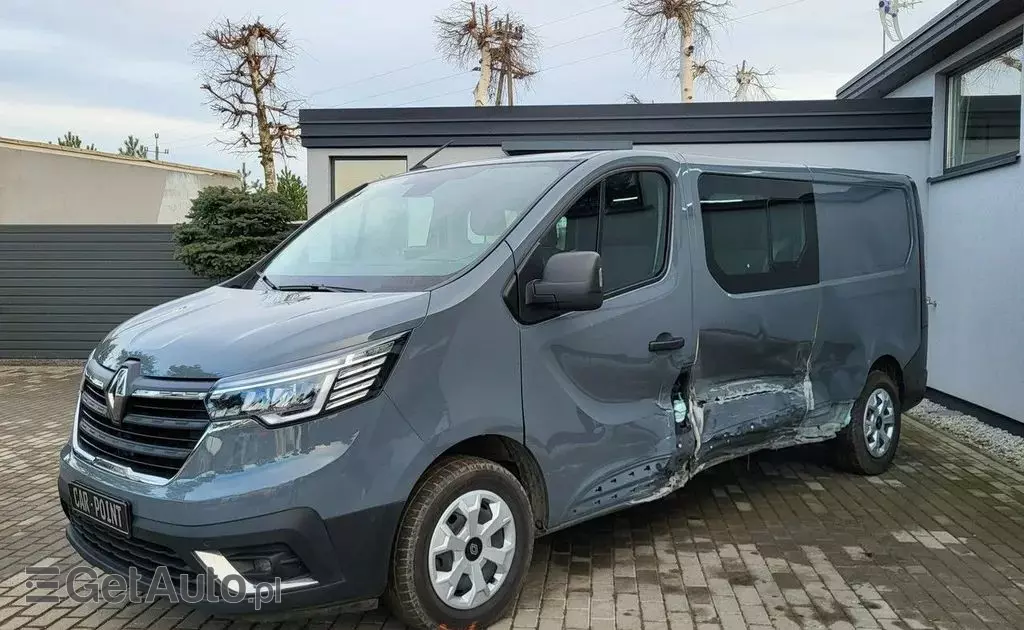 RENAULT Trafic 