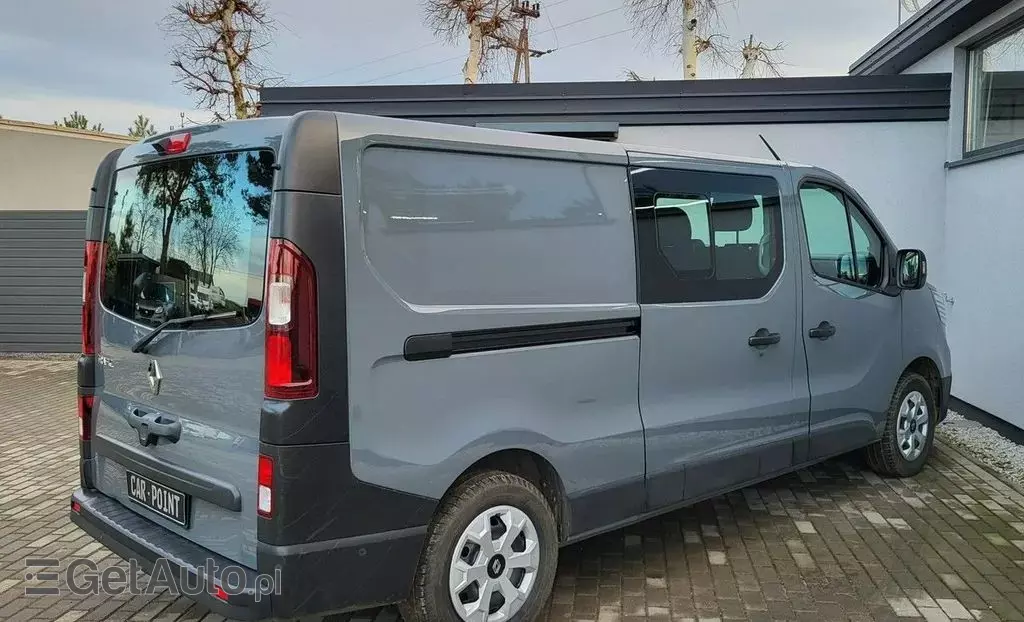 RENAULT Trafic 