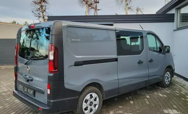 RENAULT Trafic 