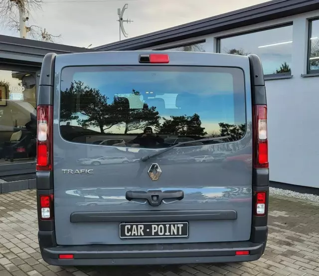 RENAULT Trafic 