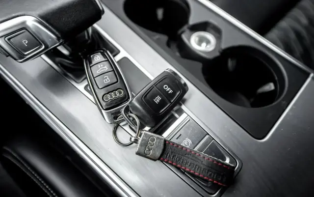 AUDI S6 Avant TDI quattro tiptronic