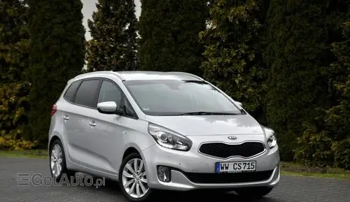 KIA Carens 