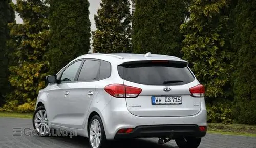 KIA Carens 