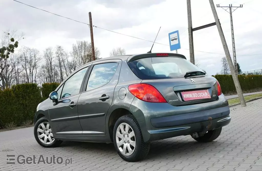 PEUGEOT 207 
